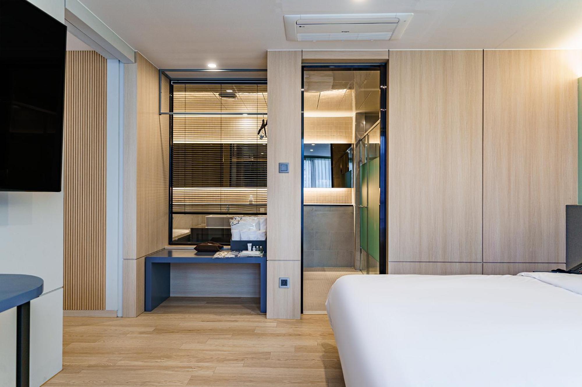 Hound Hadan Hotel