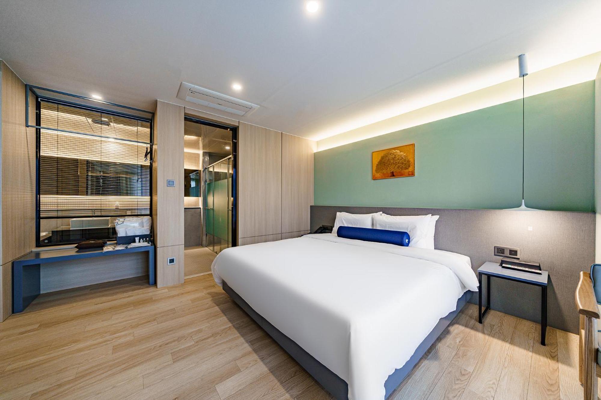 Hound Hadan Hotel