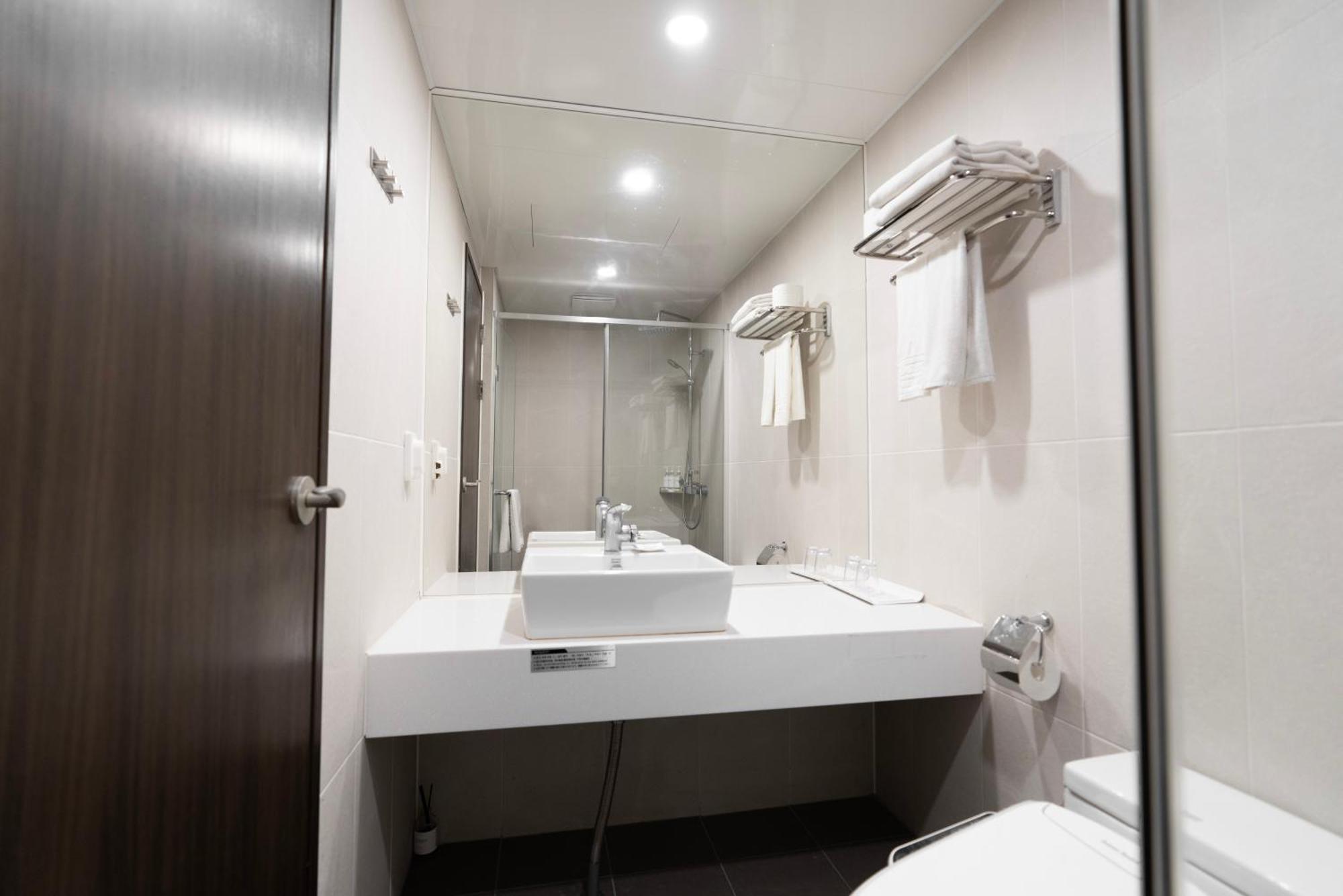 Northharbor Khách sạn