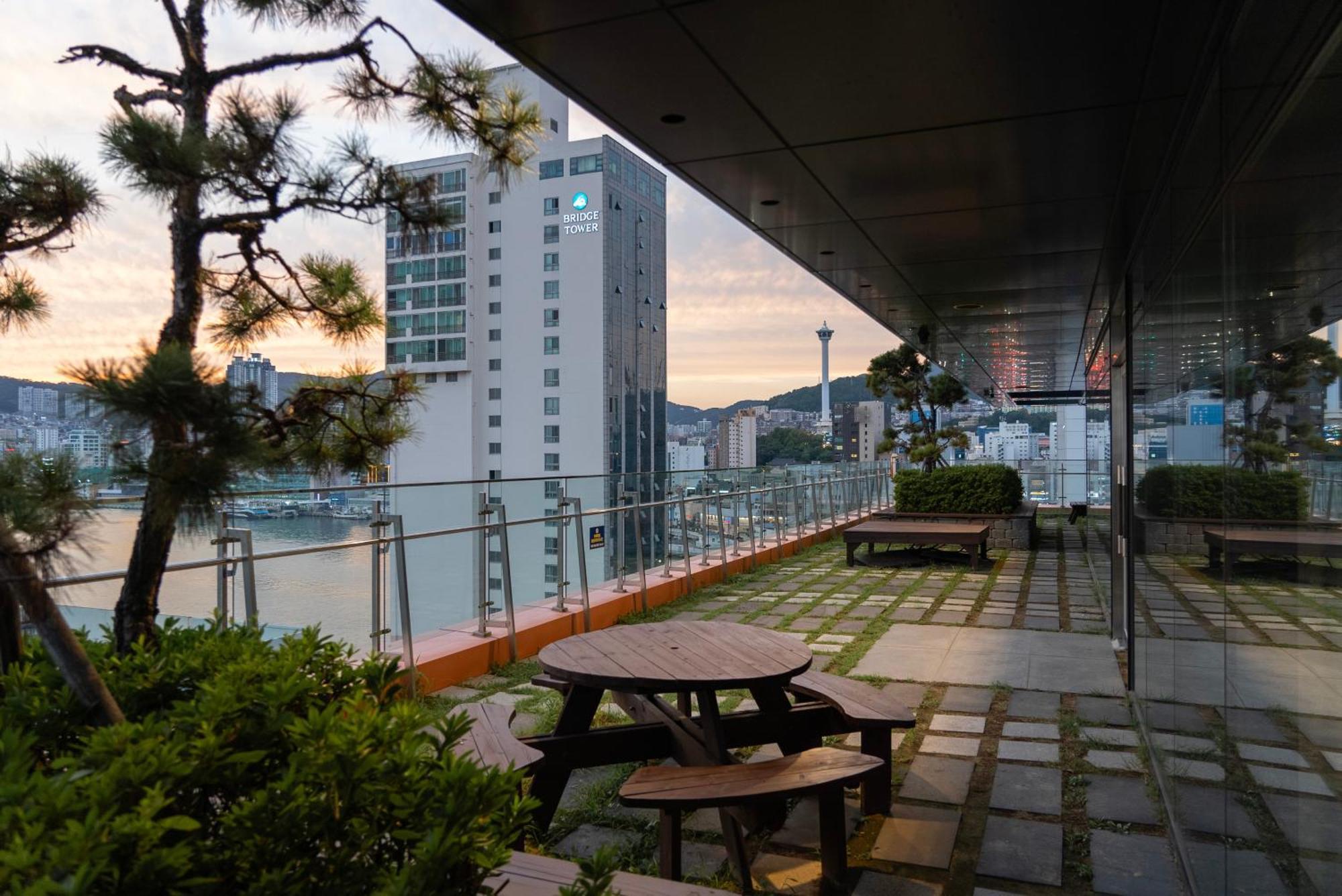 Khách sạn Northharbor 4*