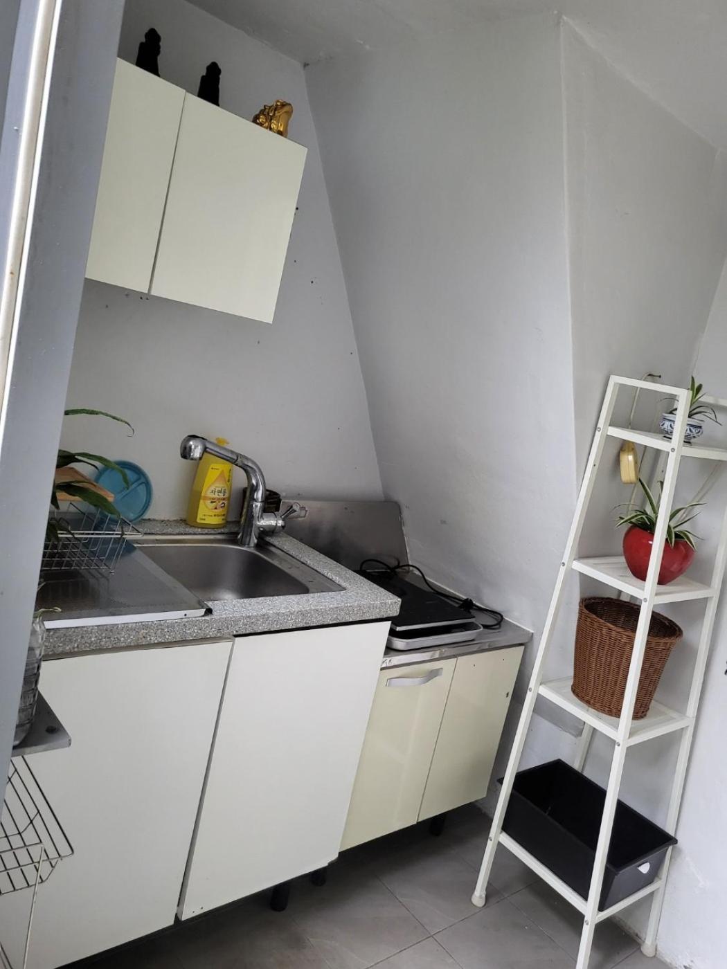 Jun House - Foreign Only Busan