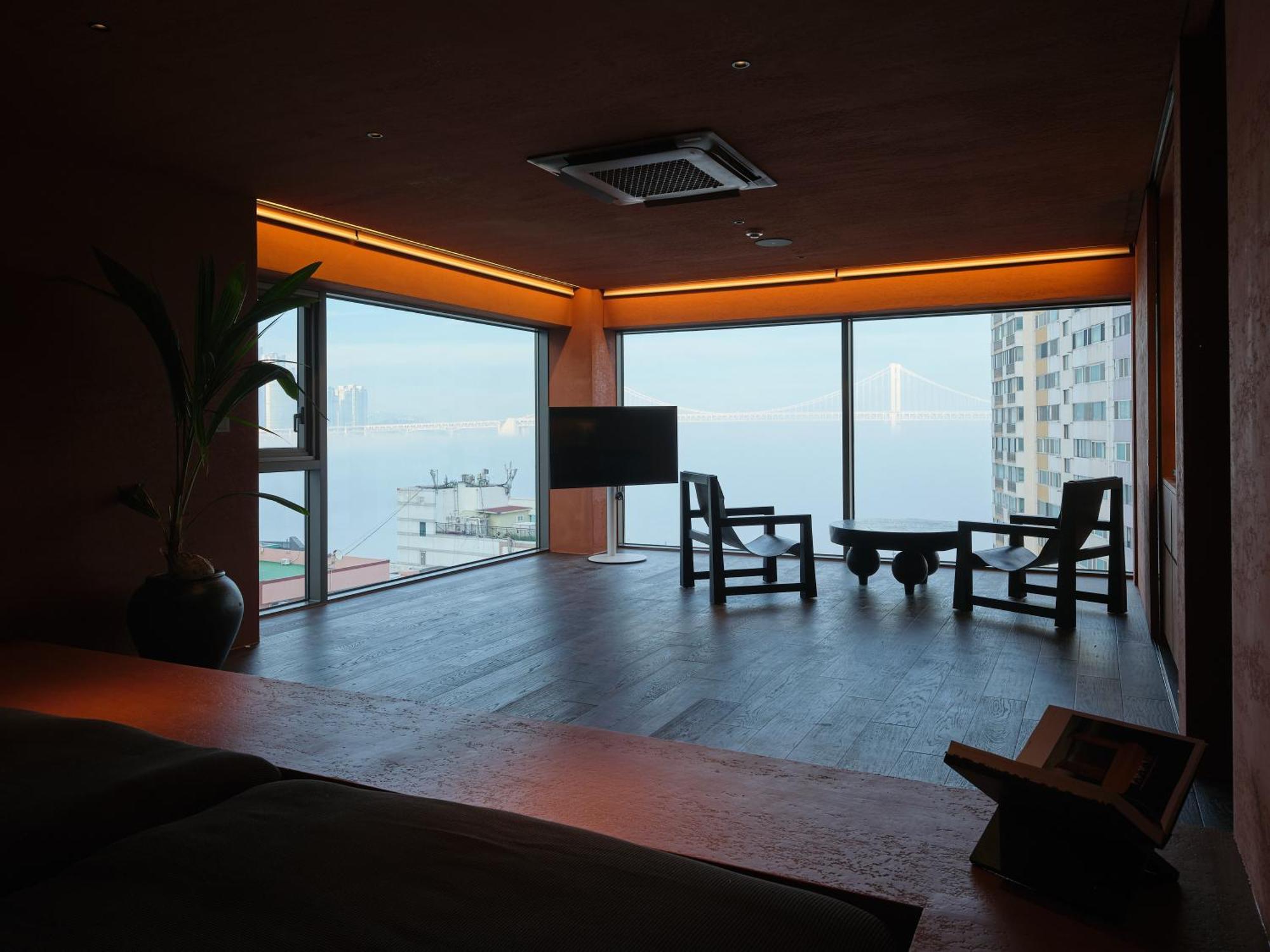 Hotel After Chapter Gwanganri