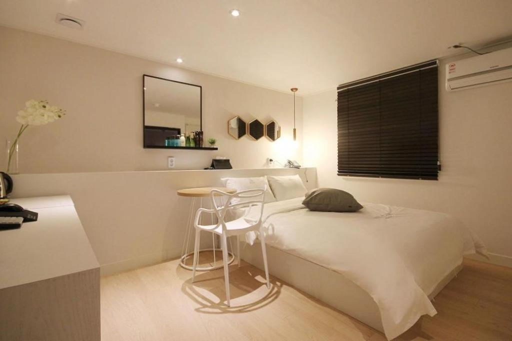 Yam Hotel