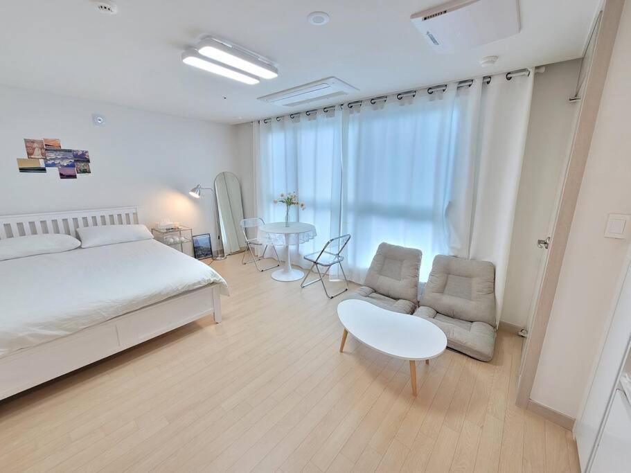 House Of Hyuni Apartment