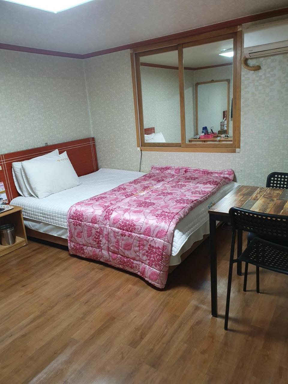 Eve Motel Busan