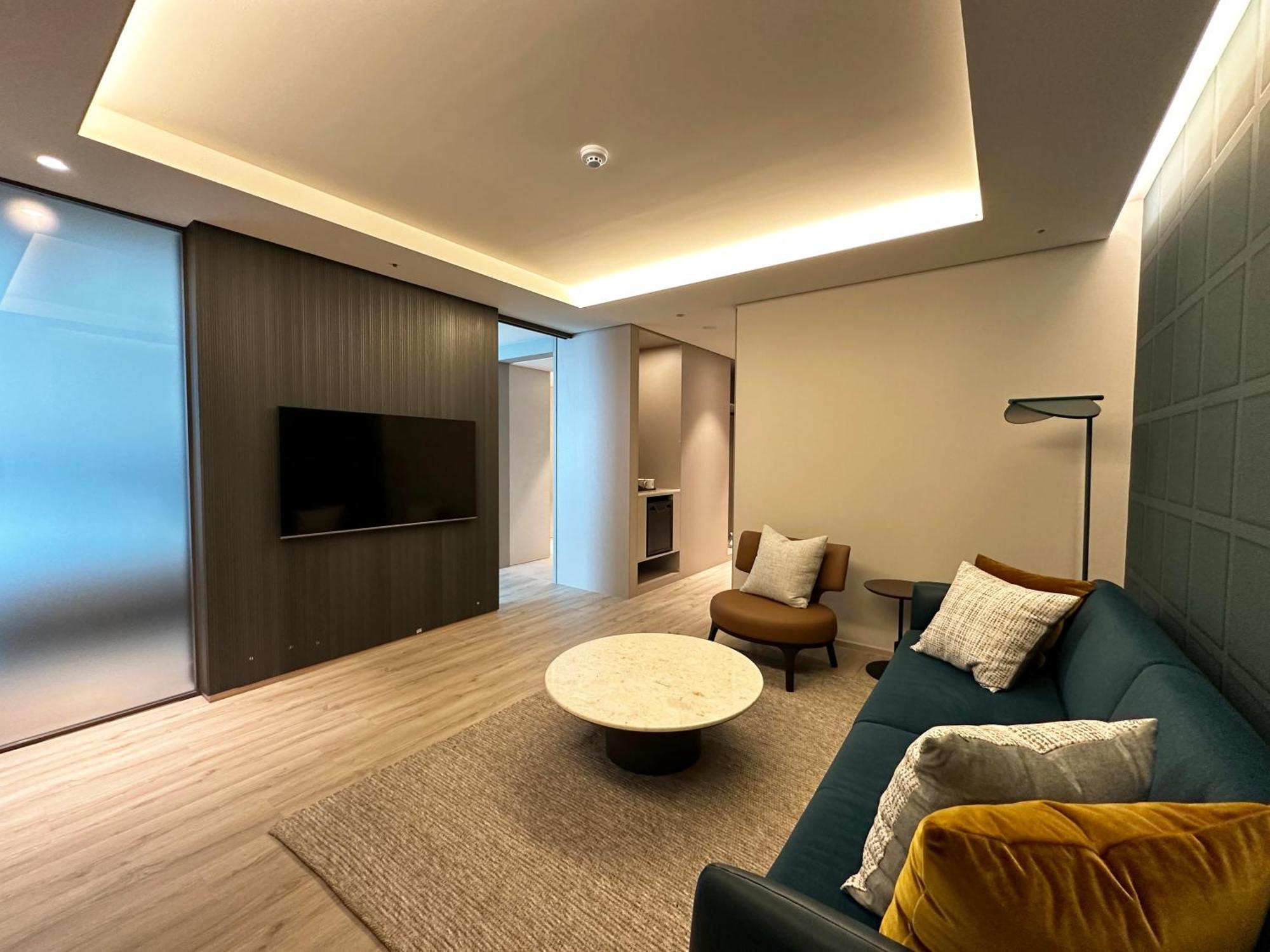Hotel Crown Harbor Busan
