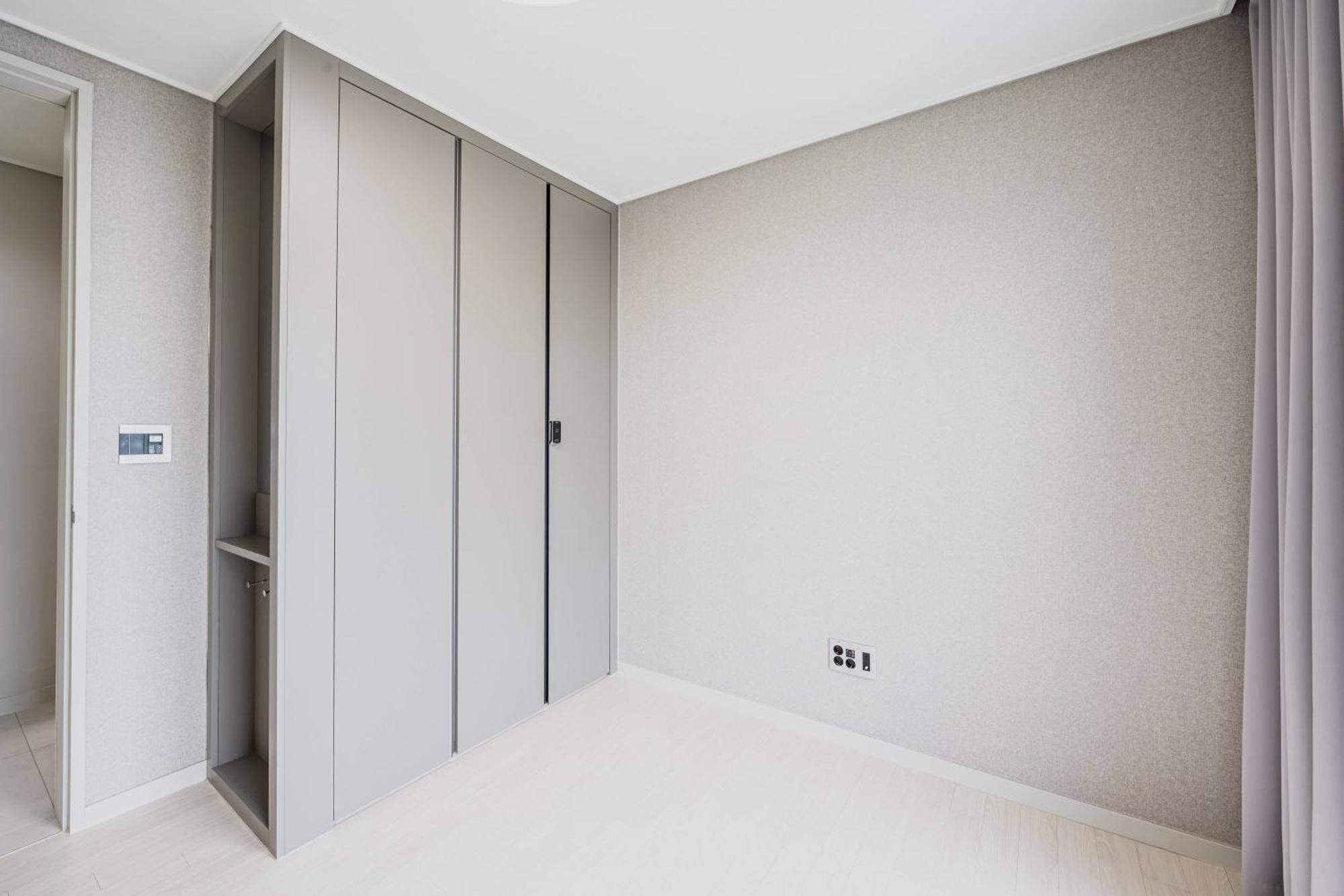 Khách sạn Grand Osiria Busan
