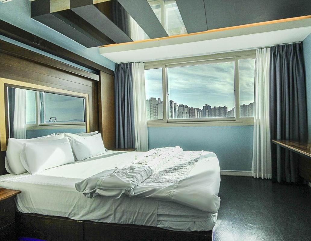 Hwamyeong Sky Motel 4*