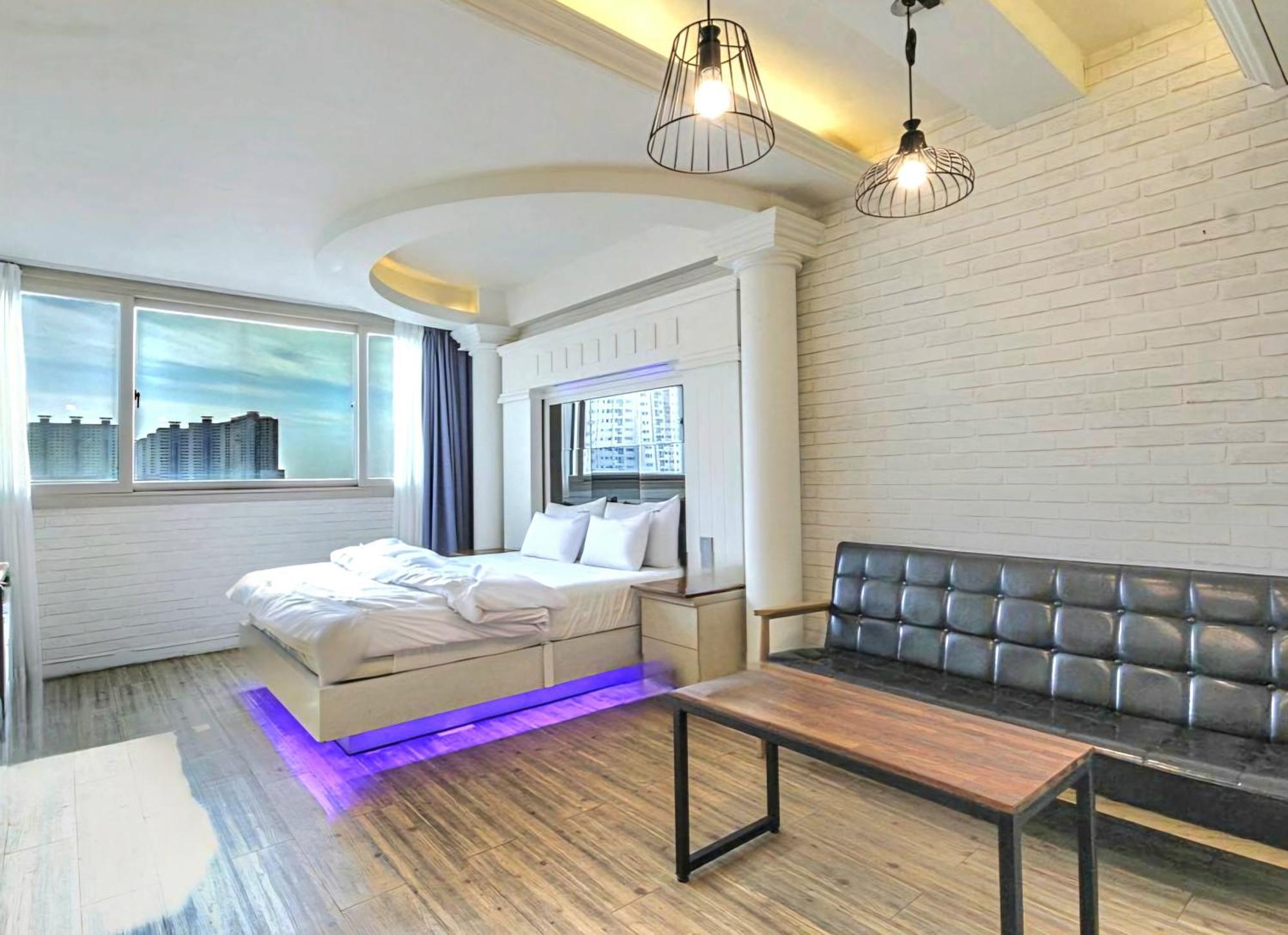 Motel Hwamyeong Sky 4*