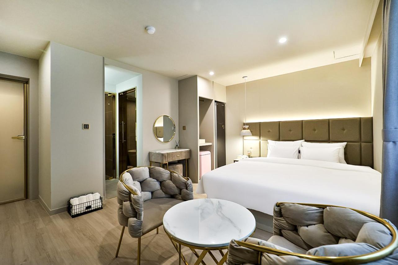 Hotel Denbasta Daeyeon