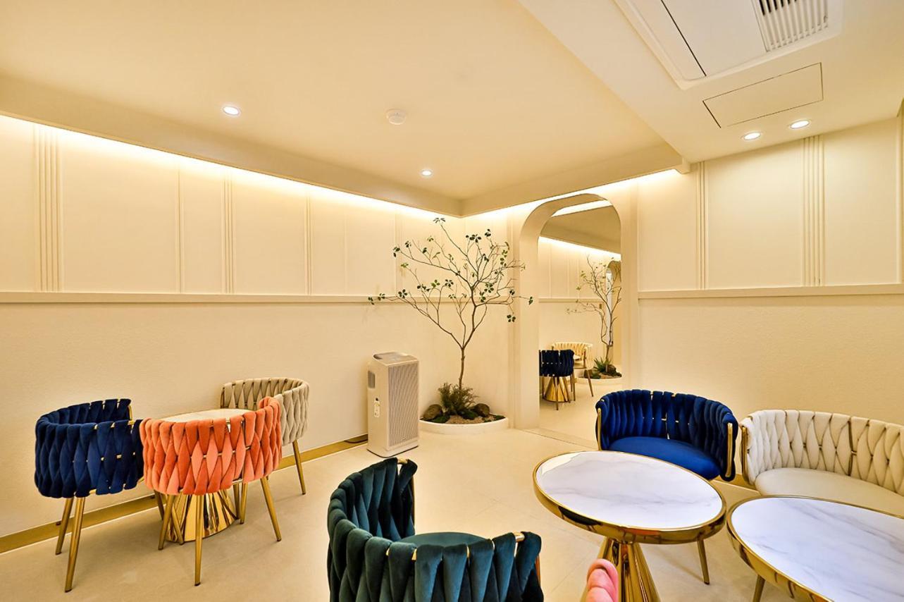 Hotel Denbasta Daeyeon Busan