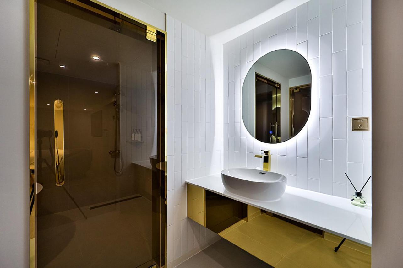 Hotel Denbasta Daeyeon Busan