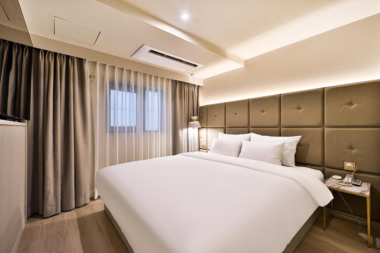 Hotel Denbasta Daeyeon 2*