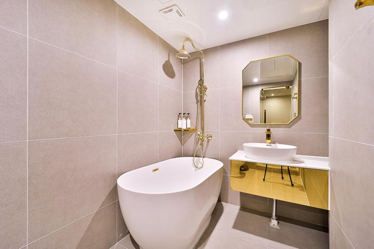 Denbasta Daeyeon Hotel Busan