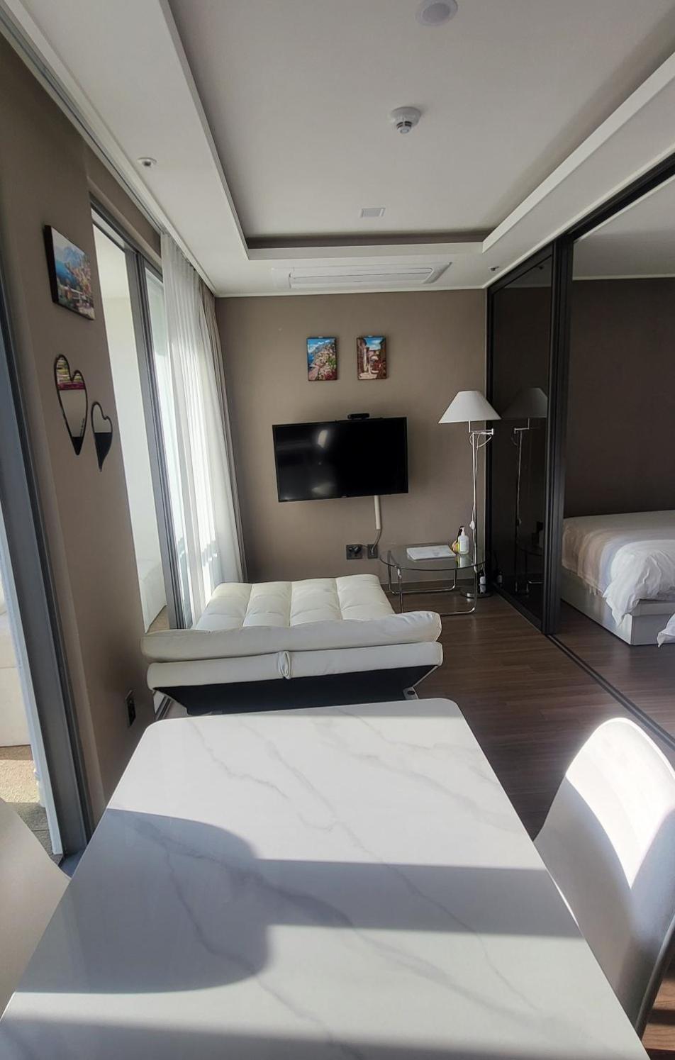 #elbon The 4* Busan