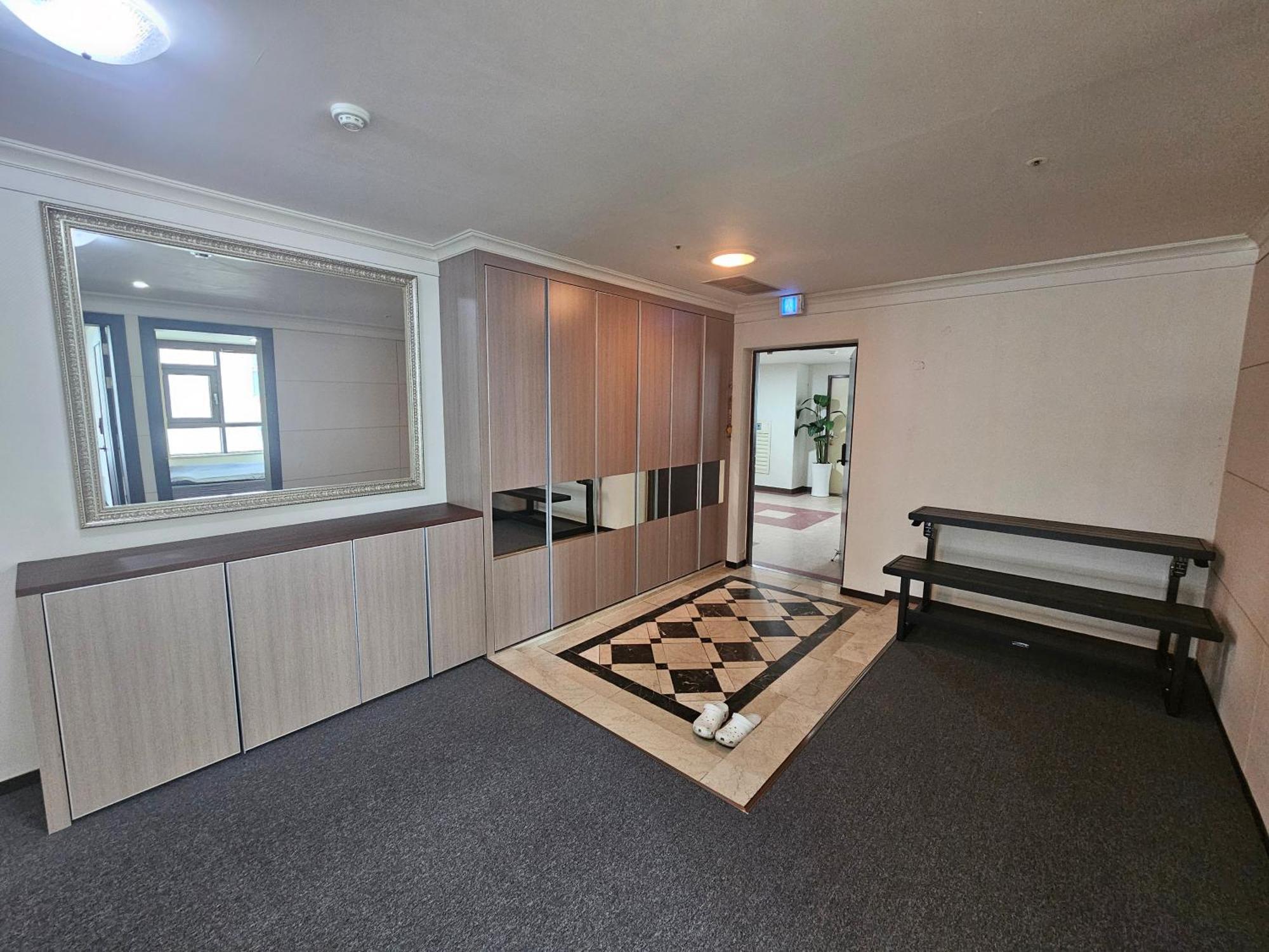 Party House In Happy *