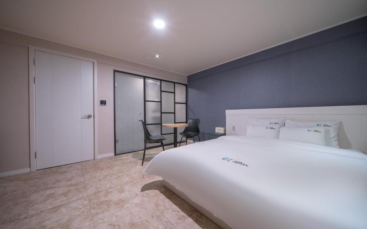 Cc Hotel *