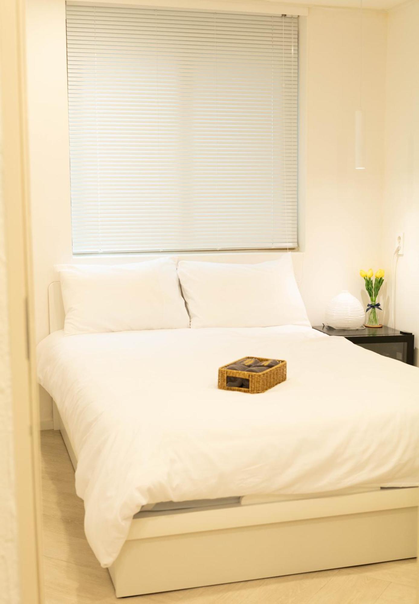 Airbnb Circle Guest house