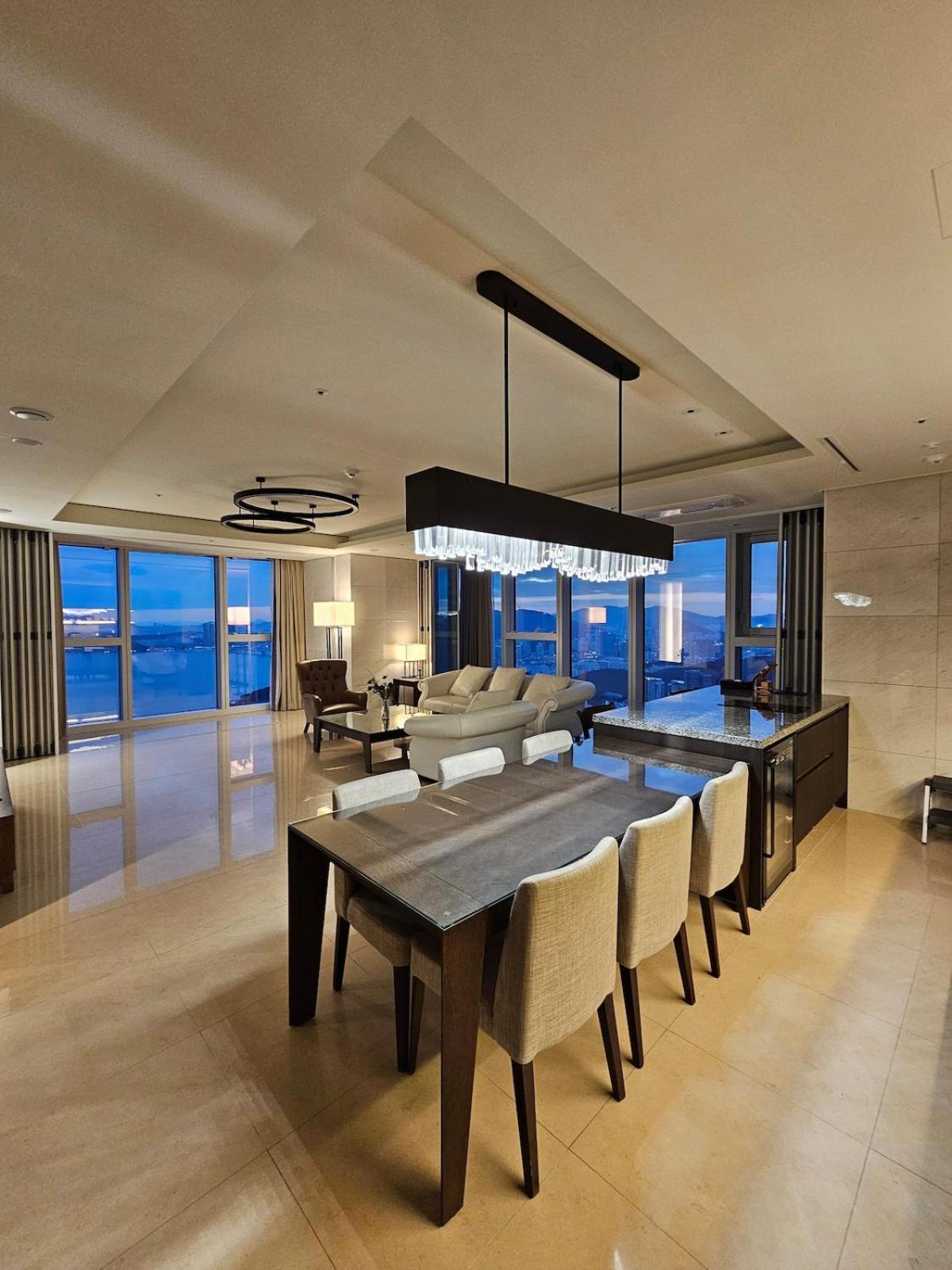 Apartment 3b3b Luxury With Breathtaking Views Busan