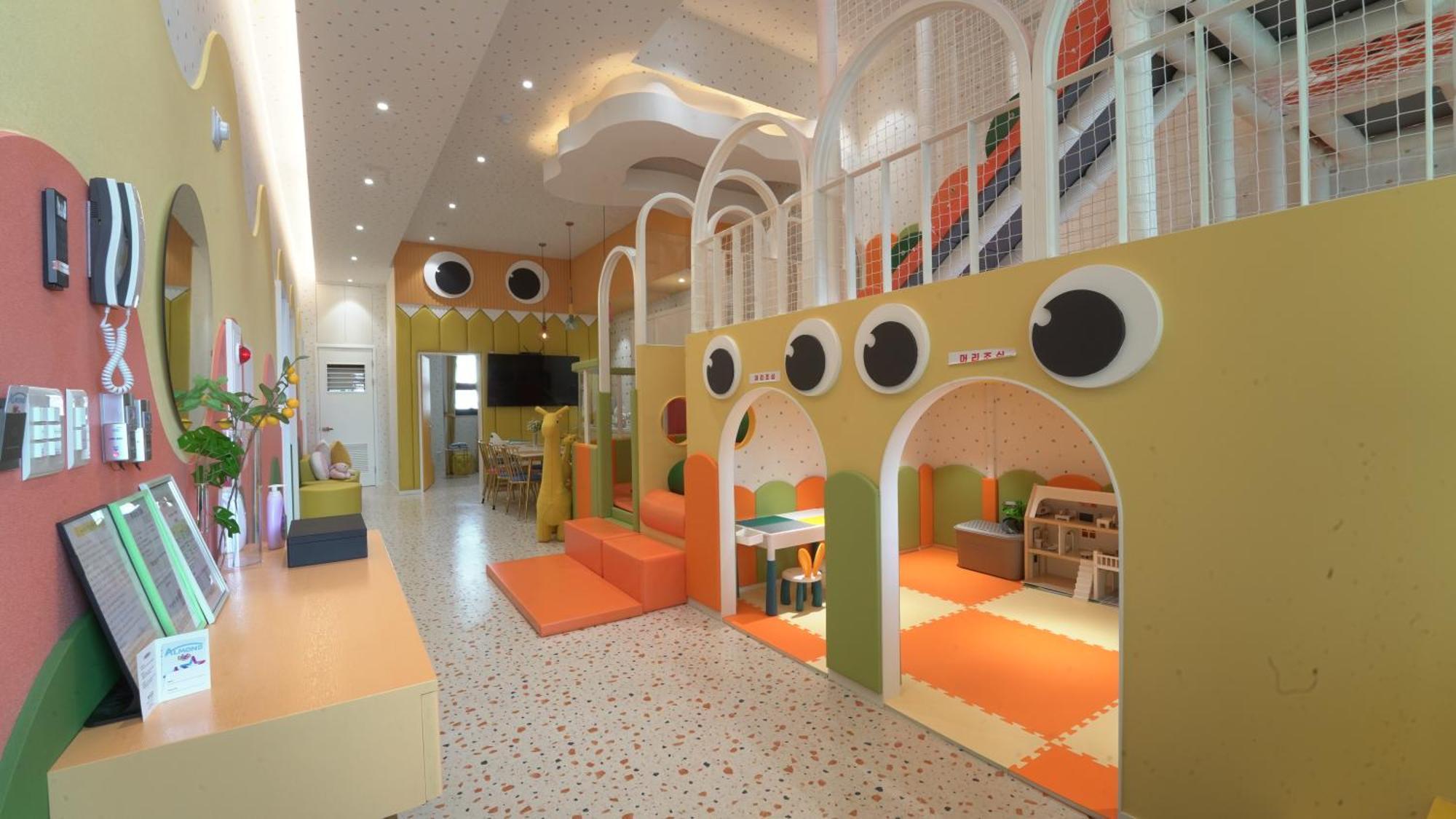 Almond Kids Poolvilla Nampo *