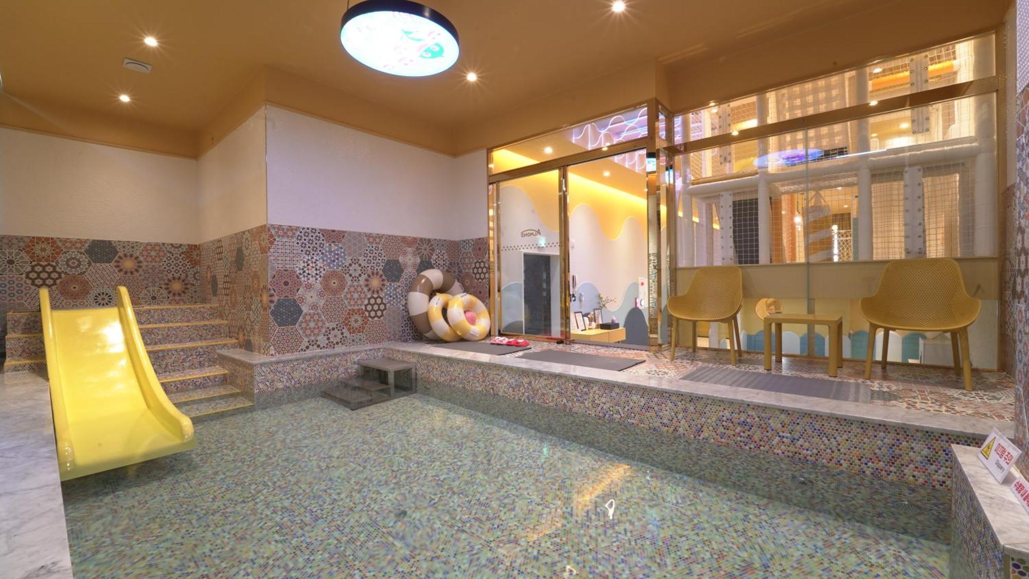 Hotel Almond Kids Poolvilla Nampo *