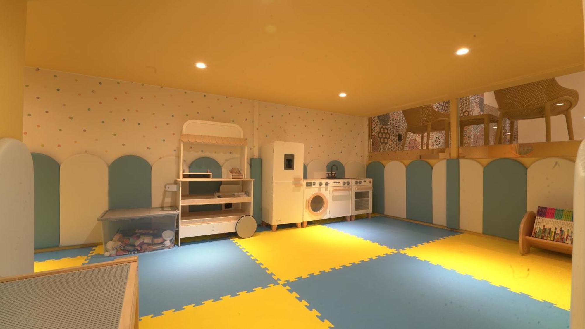 Hotel Almond Kids Poolvilla Nampo
