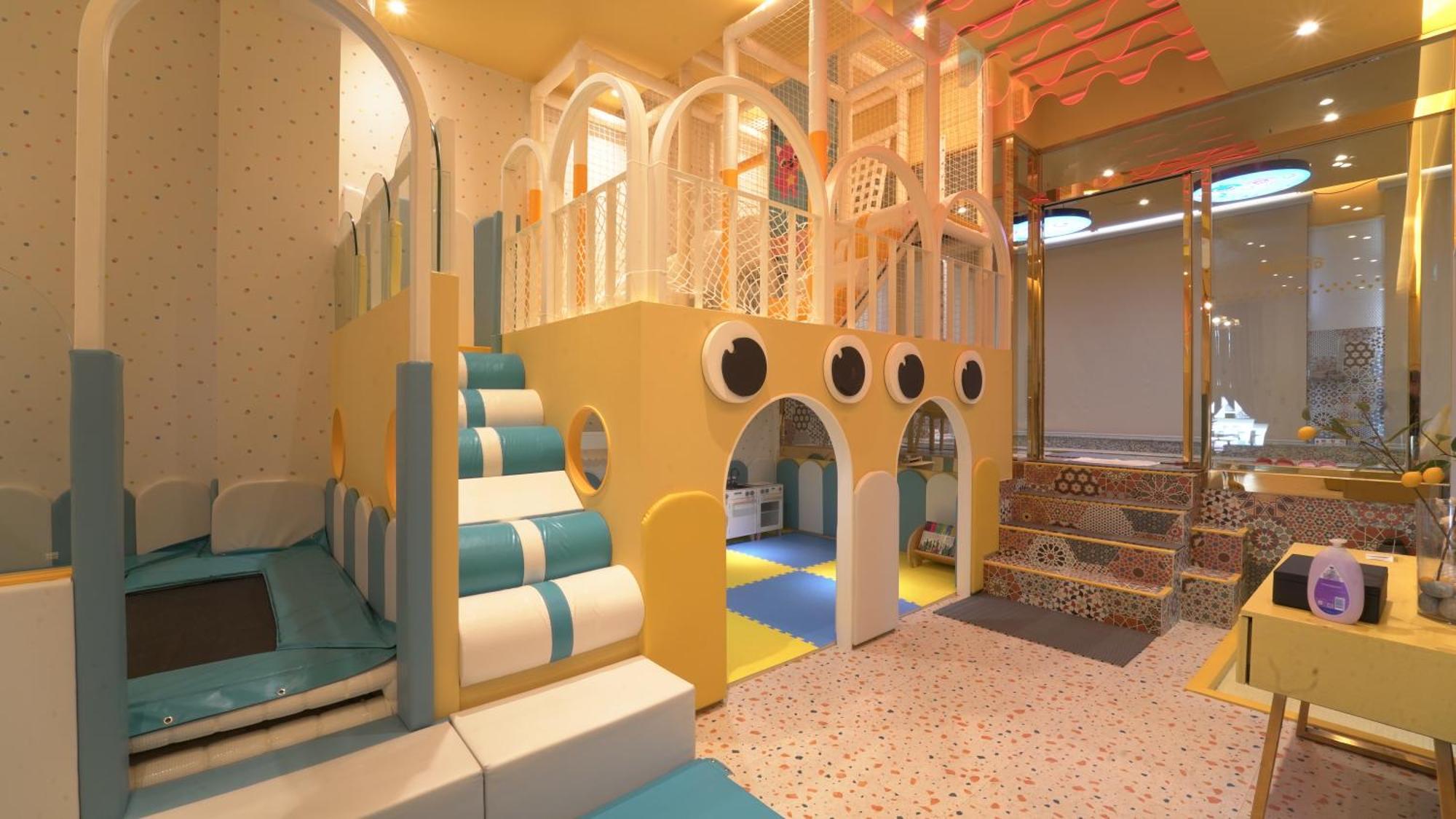 Hotel Almond Kids Poolvilla Nampo *