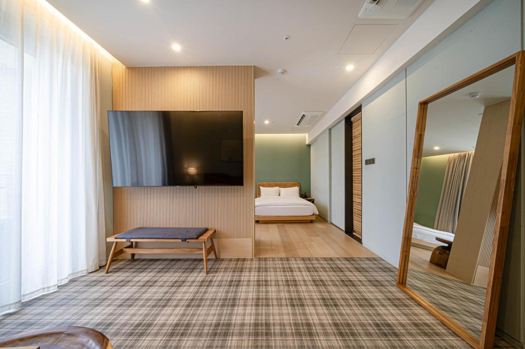 Hound Garden&terrace Khách sạn 2*