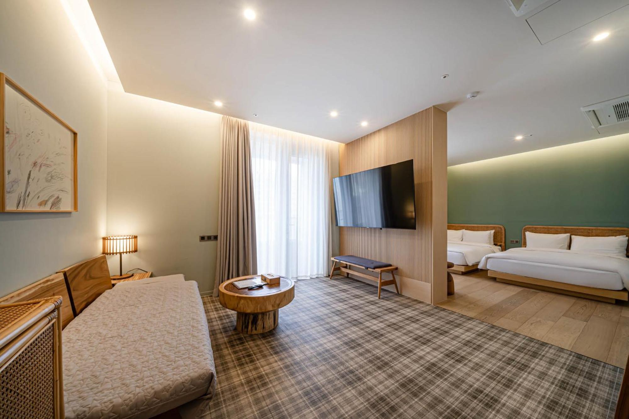 Hound Garden&terrace Khách sạn 2*