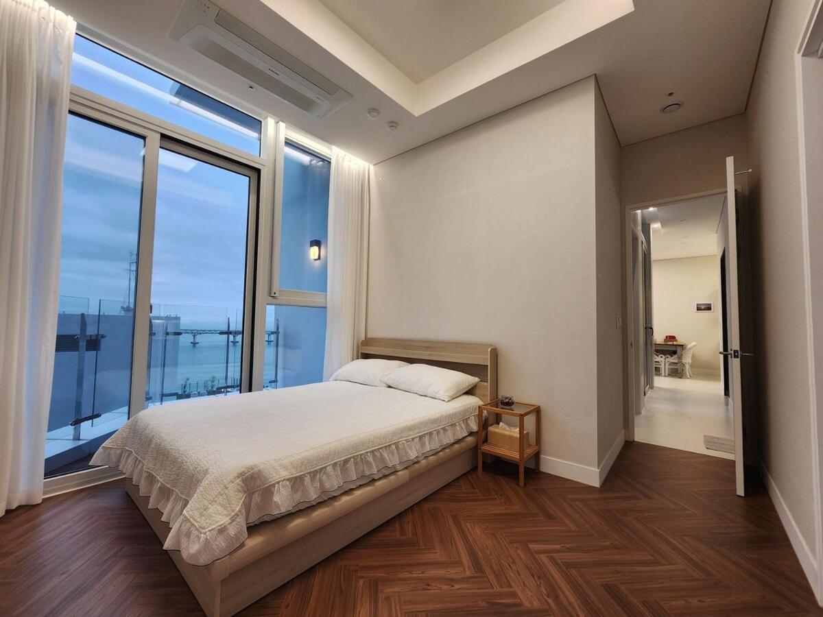 Apartment Royal Floor # 2bedrooms 2bathrooms # Bath Busan
