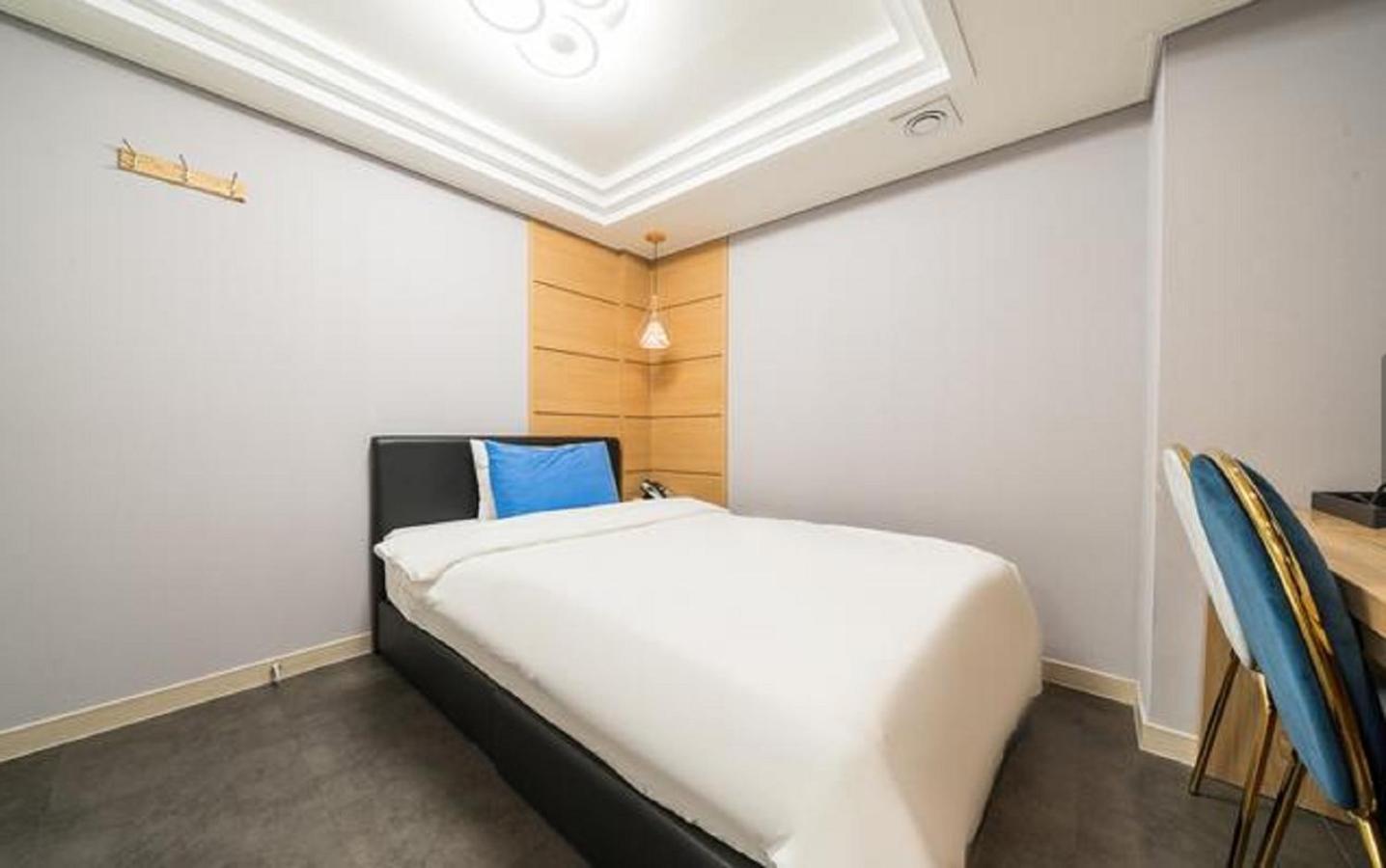 Hotel Bay 202