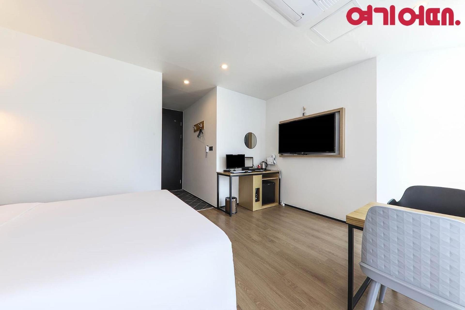Khách sạn Gwanganri Oceanview 2*