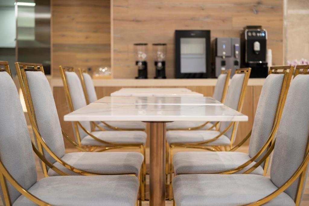 Khách sạn Hound Yeonsan 3*