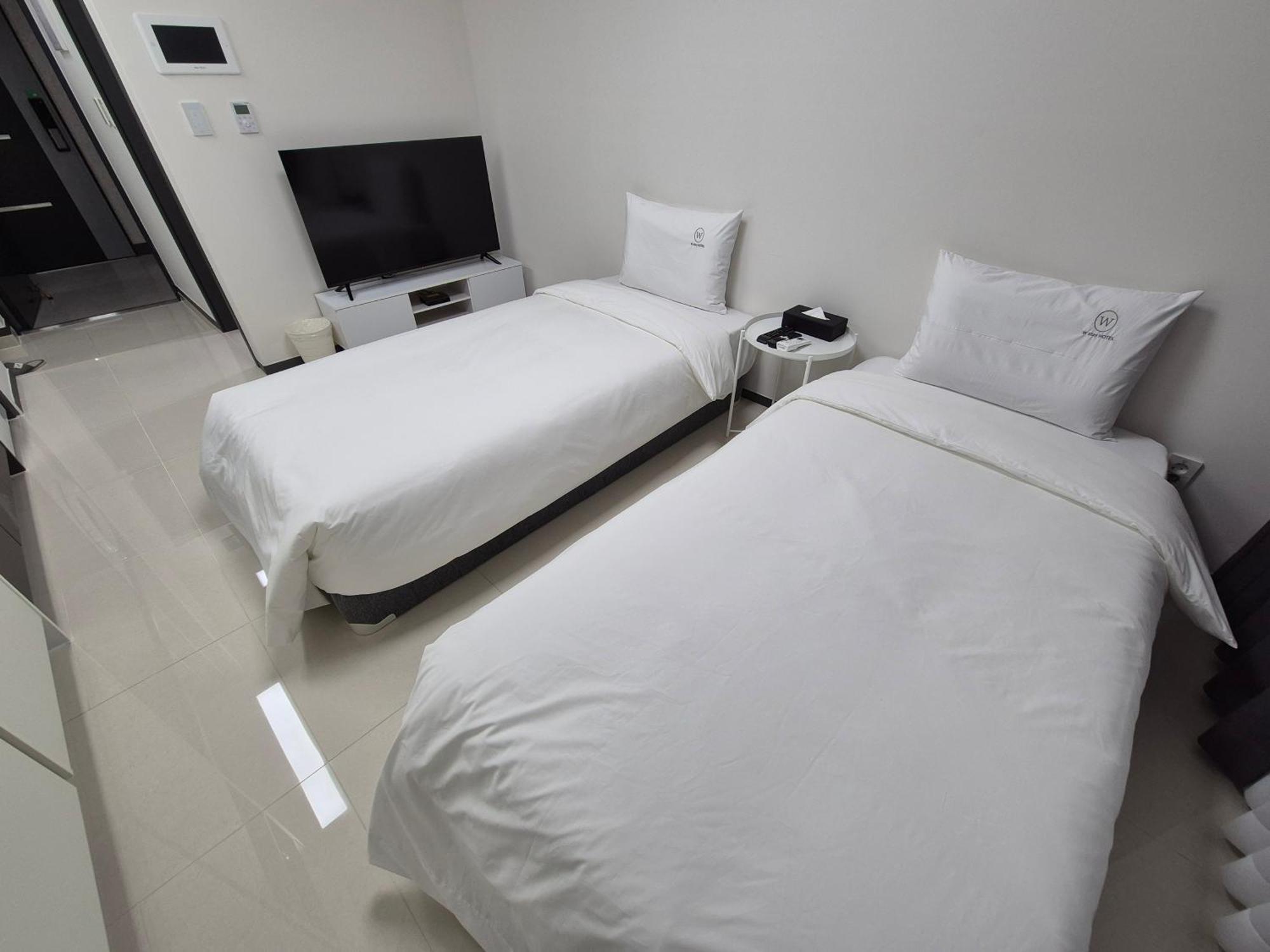 W Hall Apartment Busan