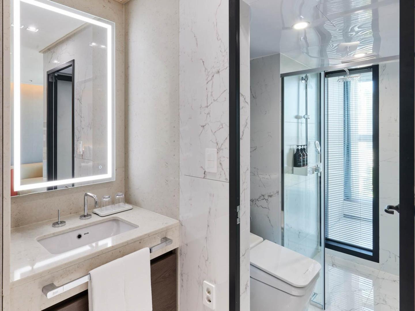 Newcz Centum Hotel