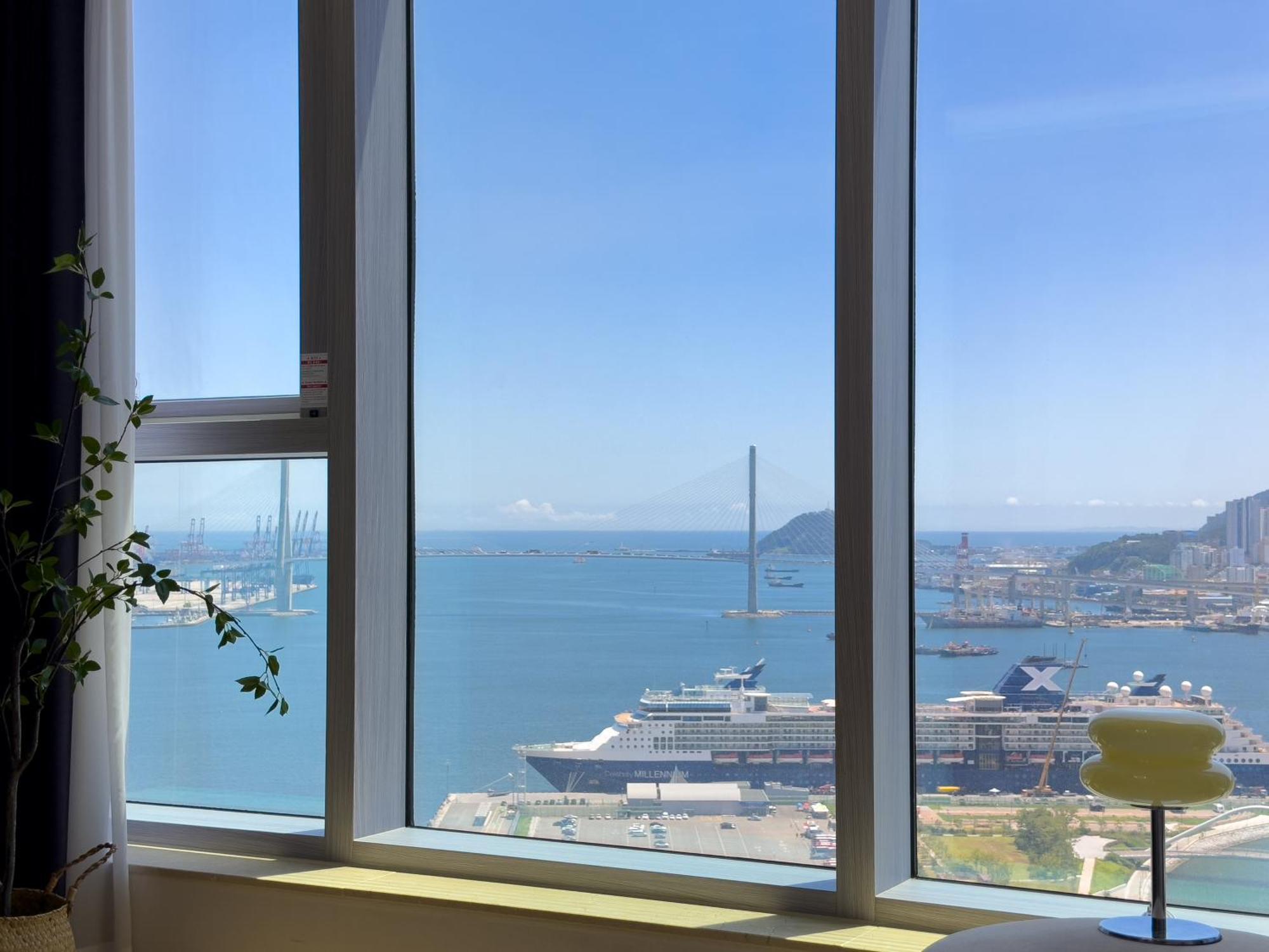 Brown Station Apartamento Busan
