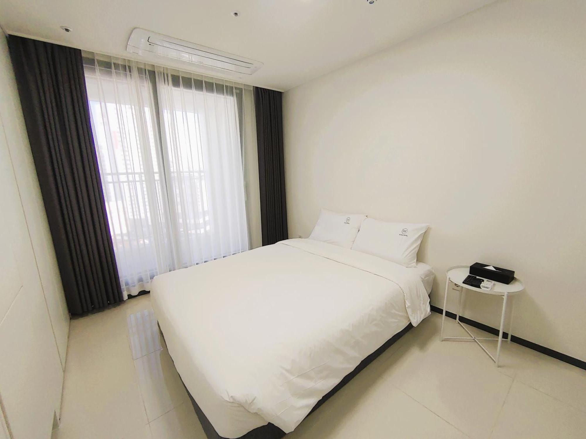 W Hall * Busan