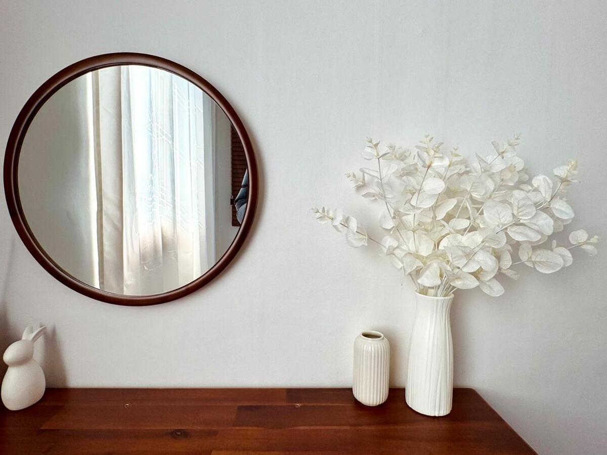 At Home, Sunny Emotional House, Free Parking, 3q Beds, Attic Movie Theater Pousada