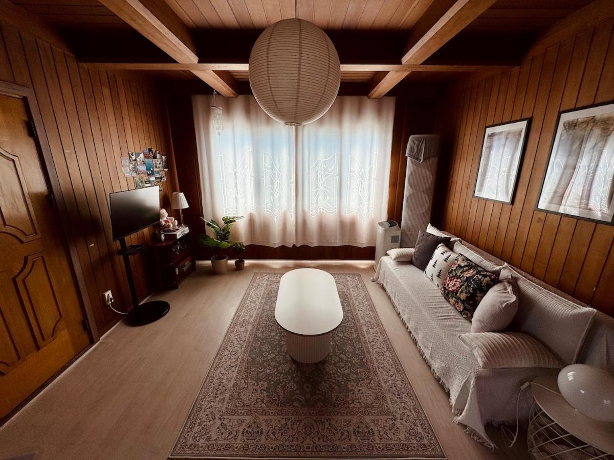 Pousada At Home, Sunny Emotional House, Free Parking, 3q Beds, Attic Movie Theater Busan