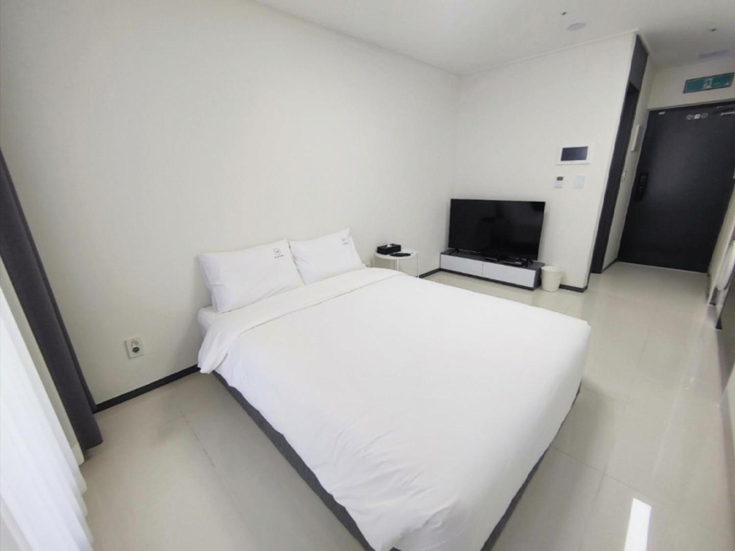 W Hall * Busan
