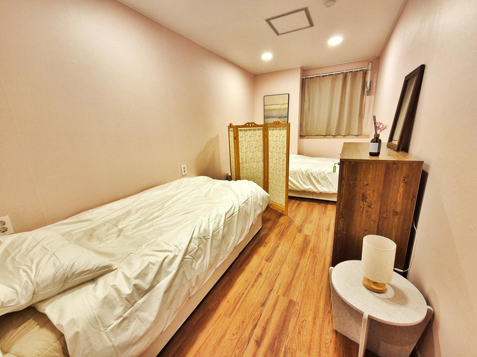 Hostel Onjeong *
