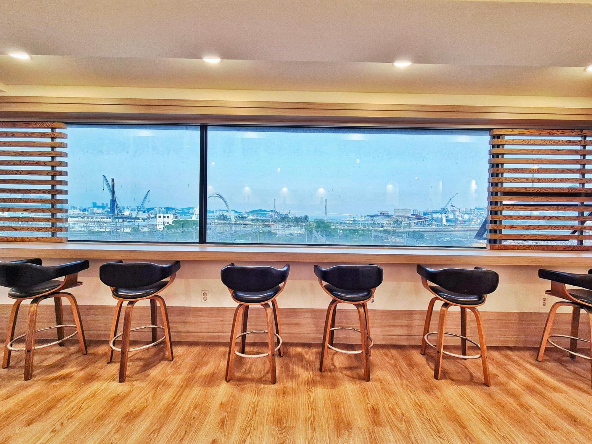 Onjeong Hostel *