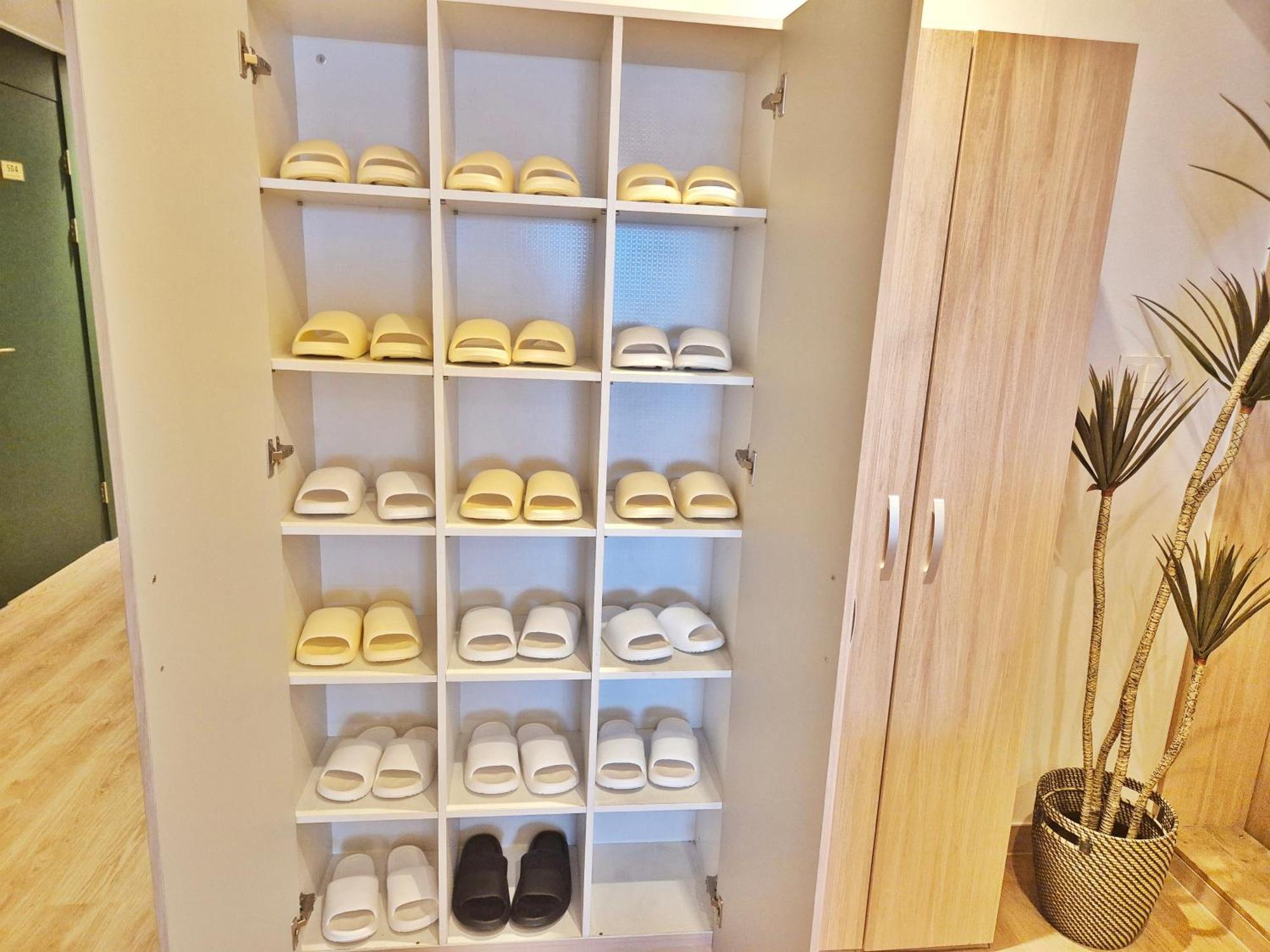 Onjeong Hostel Busan