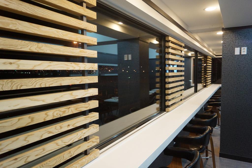Nhà trọ Mozzihostel Station Busan