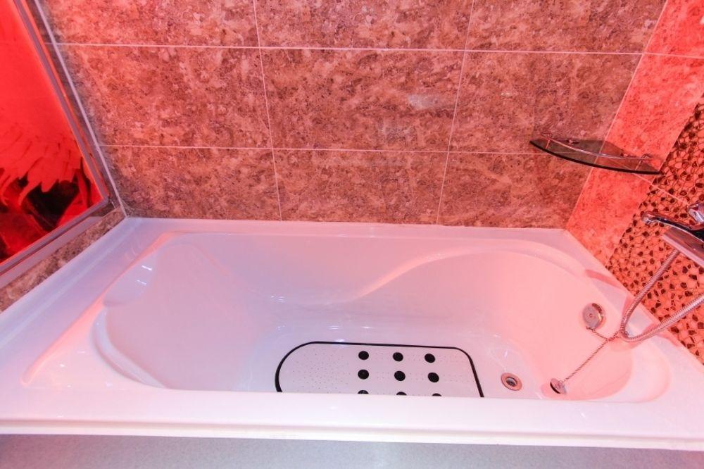 Ace One Hotel 2*
