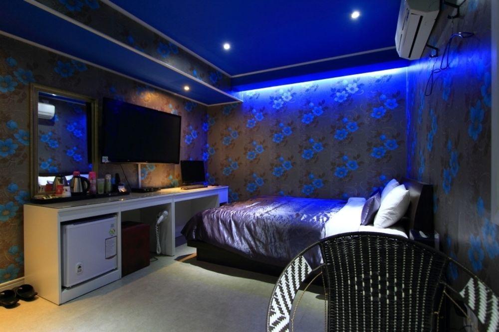 Ace One Hotel 2*