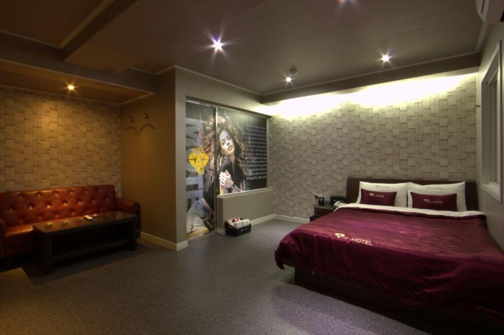 Ace One Hotel 2*