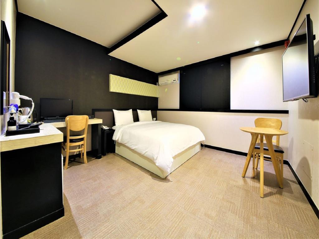 Elysee 3* Busan