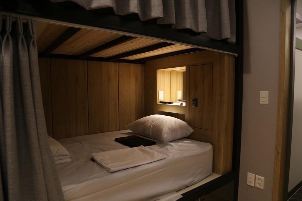 K 79 Hostel