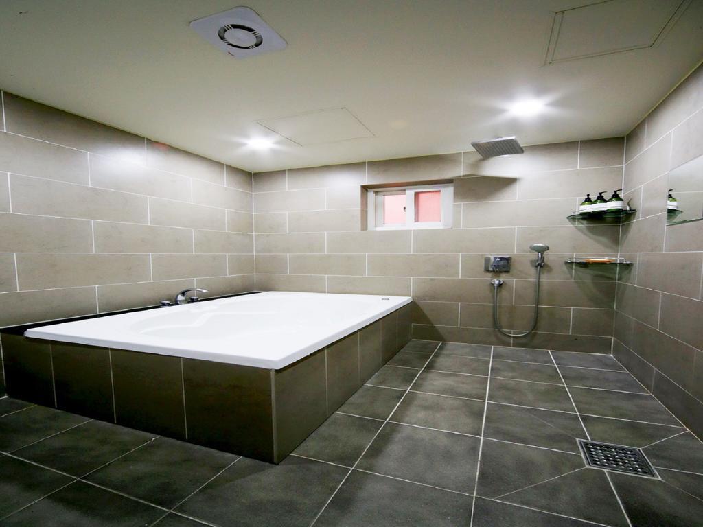 Seven Hotel Busan